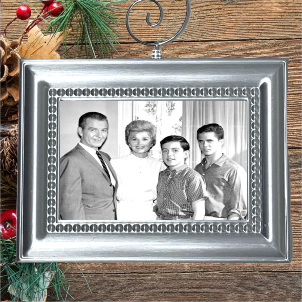 Leave‎ It To Beaver Family Portrait Christmas Tree Ornament